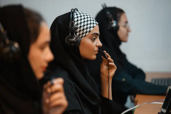 چرا ایده‌پو: تیم طراحی و توسعه وب با تمرکز بر سرعت، سئو فنی و تجربه کاربری